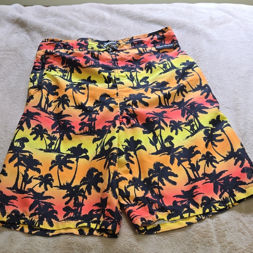 Body Glove Vibrant Palm Tree Men's Shorts
